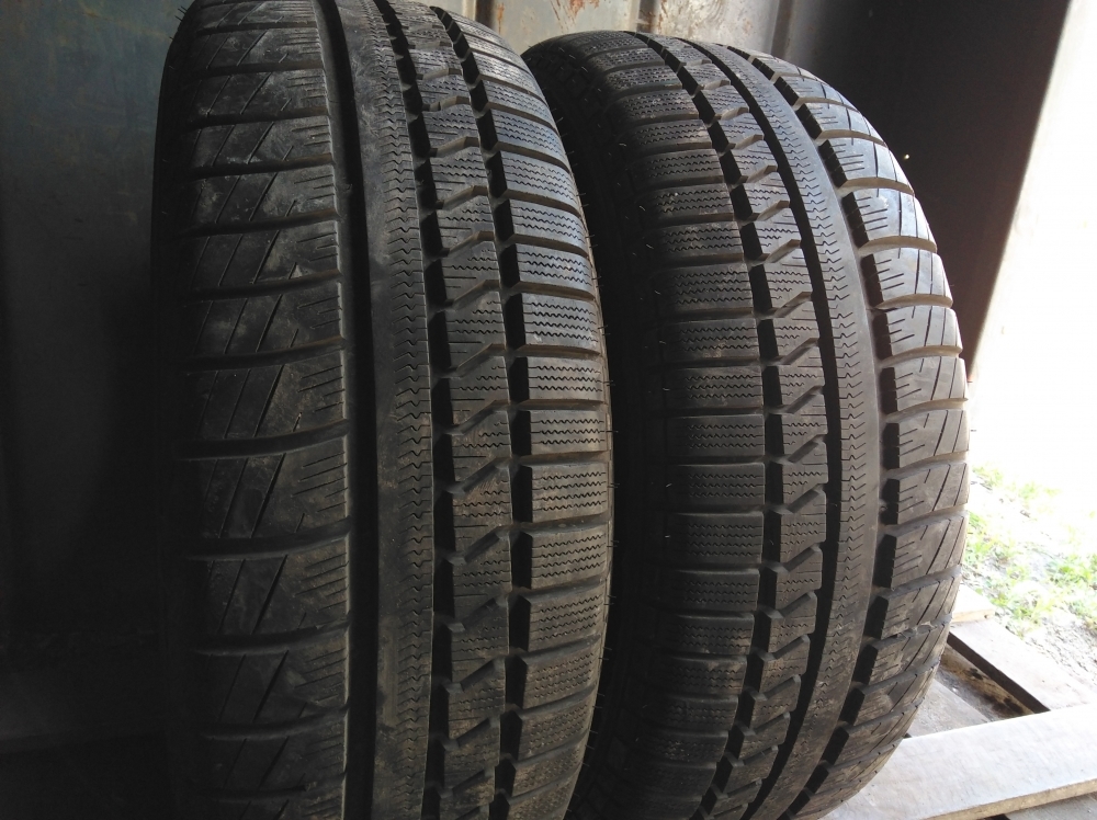 Придбати вживані шини Vredestein Quatrac3 215/65 R 15