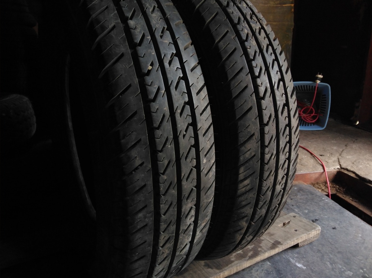 Придбати вживані шини Kleber CT 200 185/0 R 14C