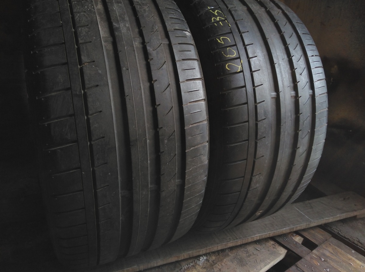 Придбати вживані шини Falken Azenis FK 453 ZR 265/35 R 18
