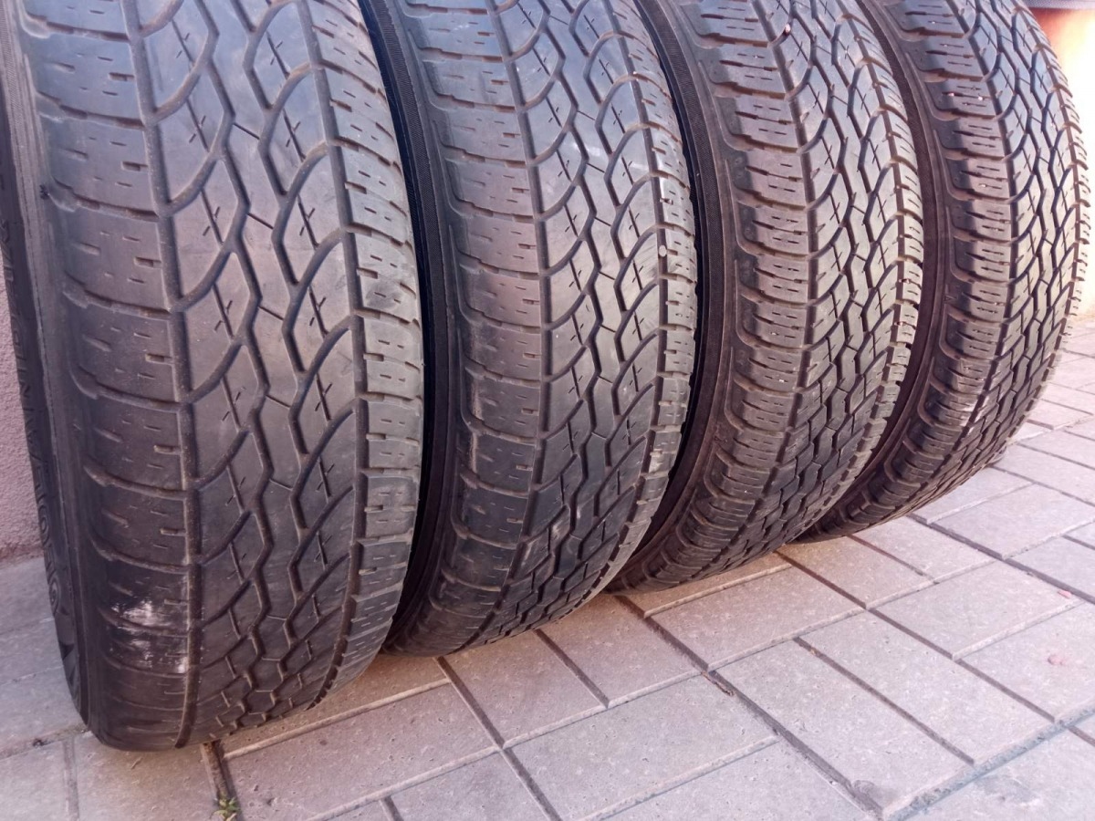 Придбати вживані шини Yokohama Geolancer H/T-S. 215/70 R 15
