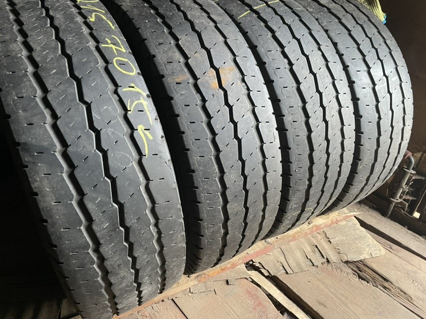 Придбати вживані шини Continental Vanco Camper 215/70 R 15C