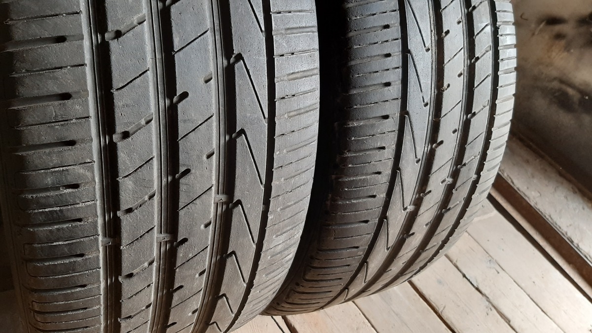 Придбати вживані шини Hankook Ventus S 1 EVO 2 SUV  275/45 R 20