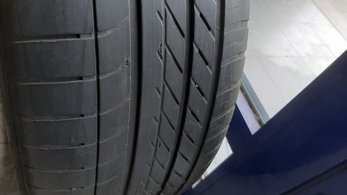 Придбати вживані шини GoodYear Eagle F1 255/55 R 18