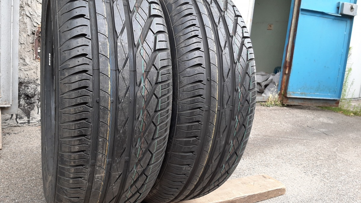 Придбати вживані шини Uniroyal RainExpert3 215/65 R 16