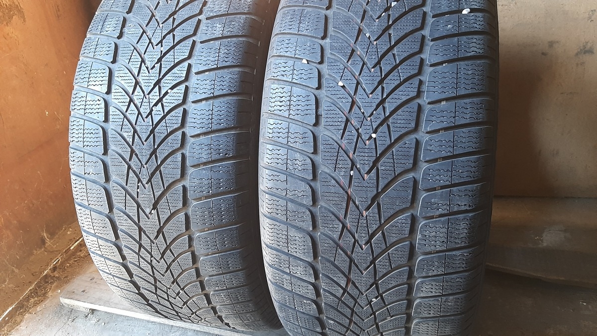 Придбати вживані шини Dunlop Winter Sport 4D 295/40 R 20