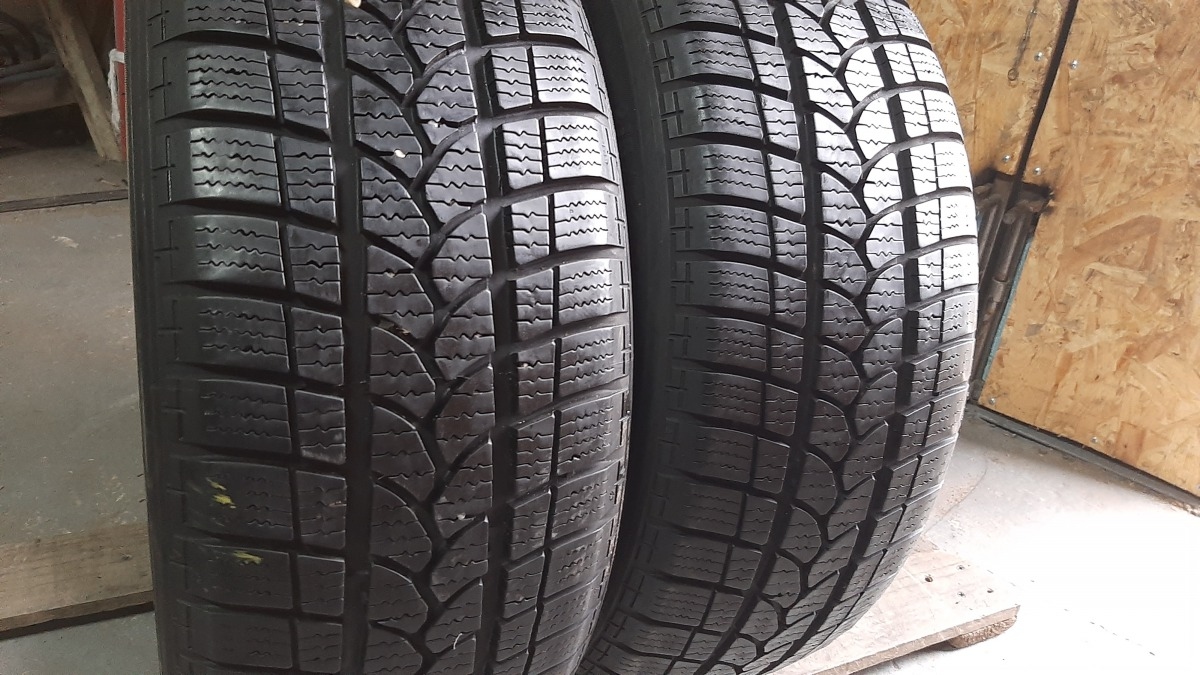 Придбати вживані шини Kormoran SnowproB2 215/50 R 17