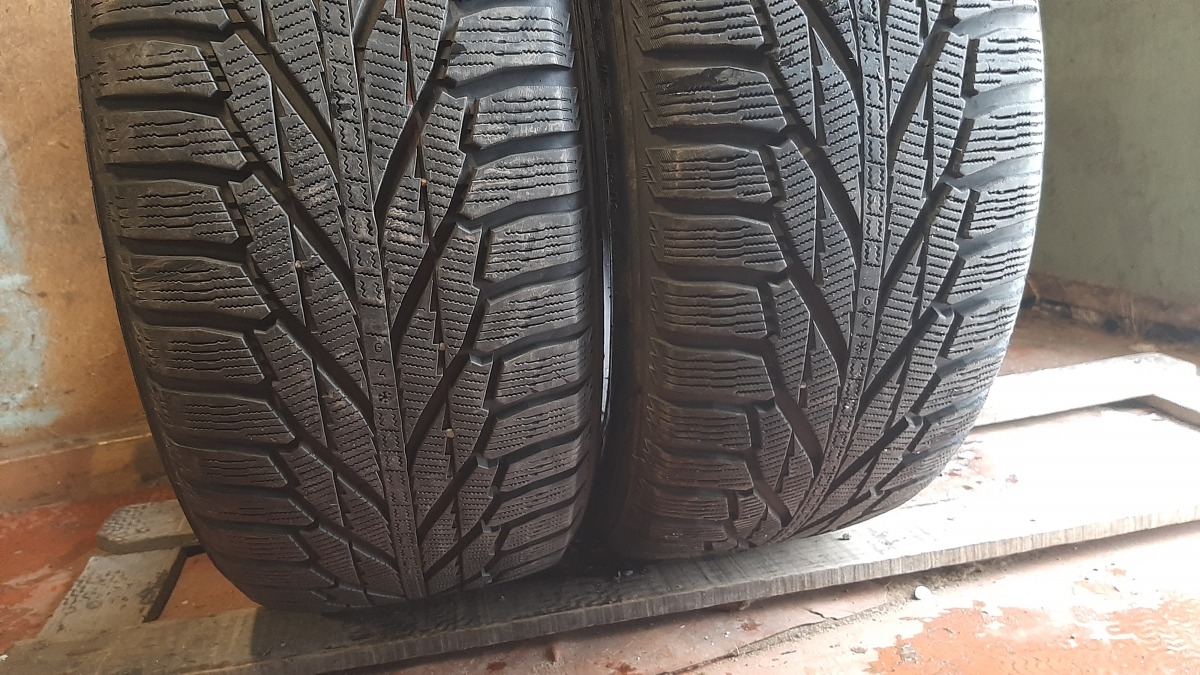 Придбати вживані шини Nokian HakapellittaR2SUV 255/50 R 19