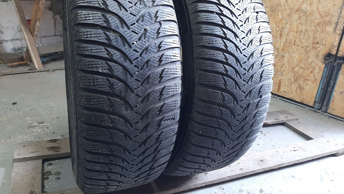 Придбати вживані шини Kumho WinterCraft WP51 235/60 R 16