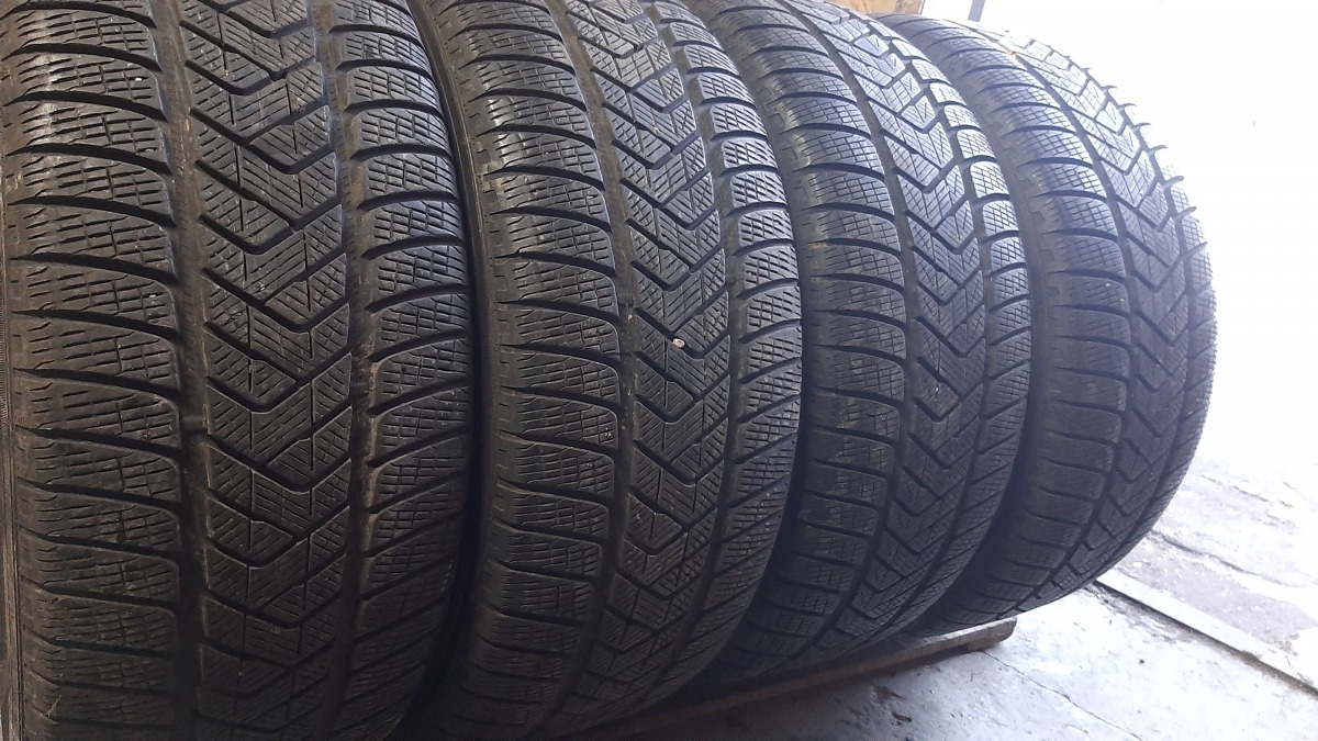 Придбати вживані шини Pirelli ScorpionWinter/ 255/55 R 18