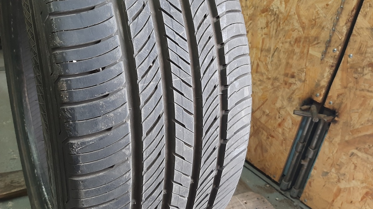 Придбати вживані шини Kumho CrugenHP71 275/45 R 20