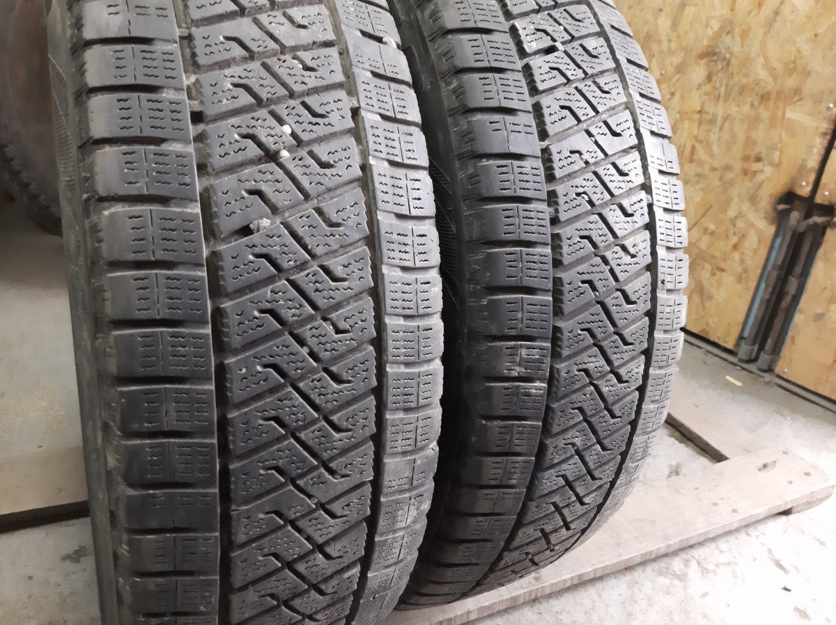 Придбати вживані шини Lassa Wintus 2 195/70 R 15C