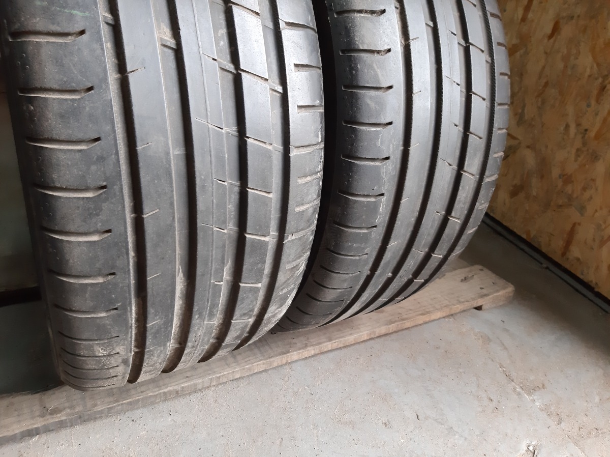 Придбати вживані шини Nokian Tyres 235/45 R 17