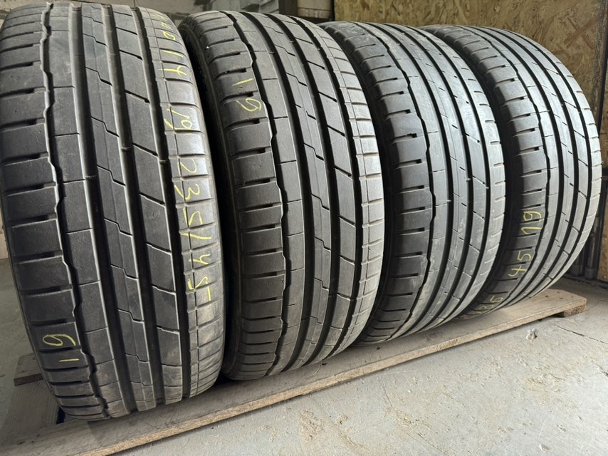 Придбати вживані шини Hankook Ventus S1 evo 3 235/45 R 19