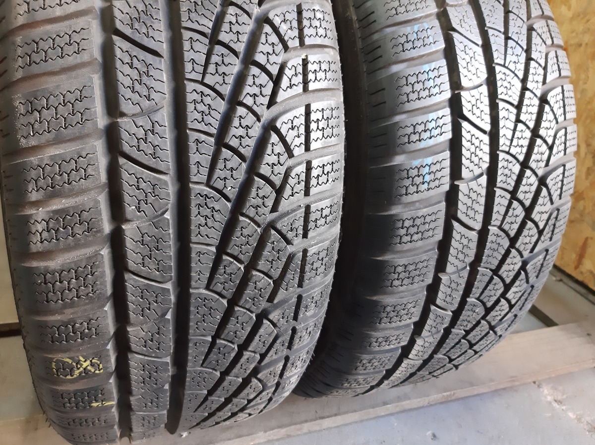 Придбати вживані шини Pirelli SottozeroWinter240 235/45 R 17