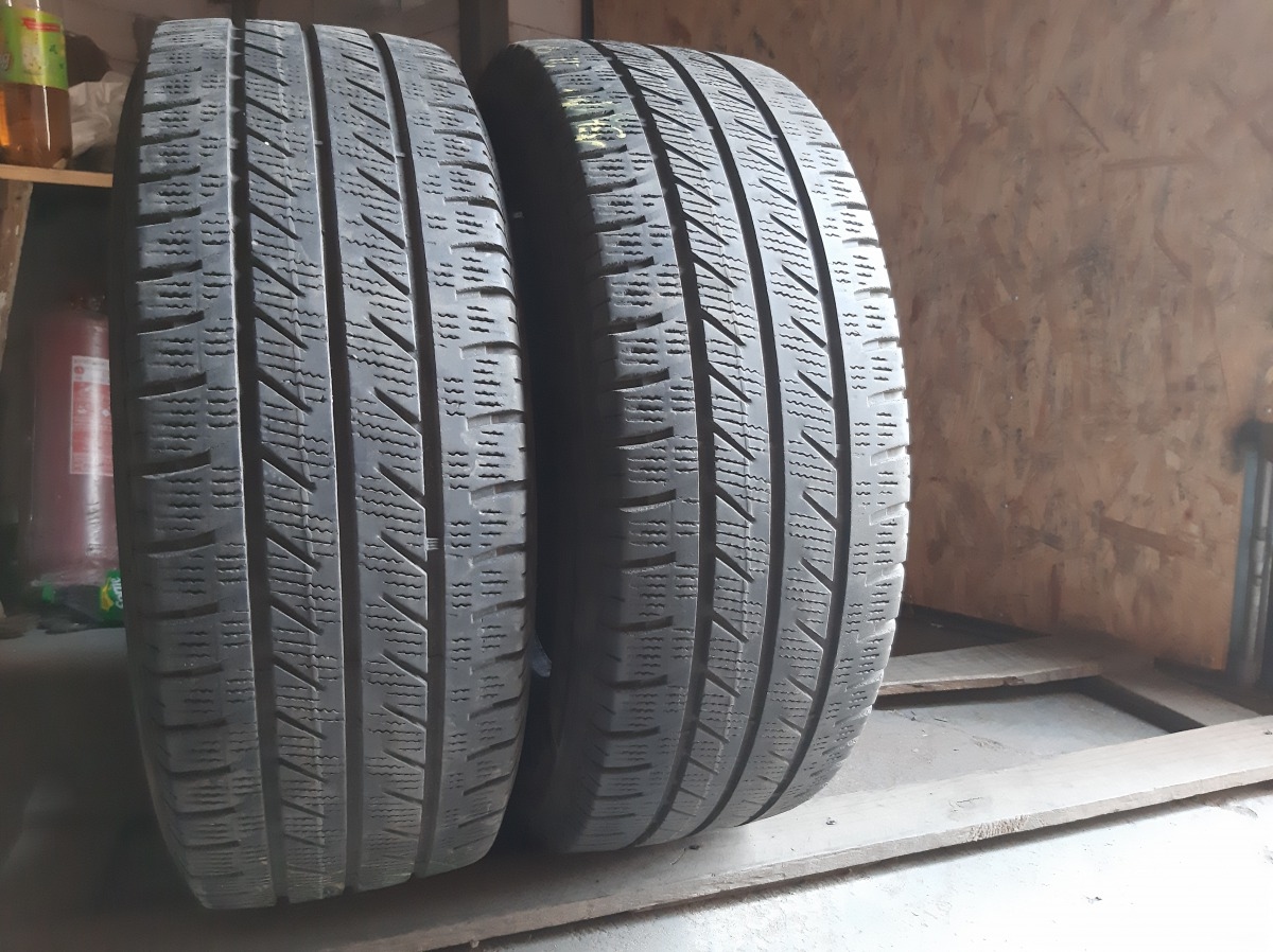 Придбати вживані шини GoodYear Vector 4 seasons cargo 235/65 R 16C