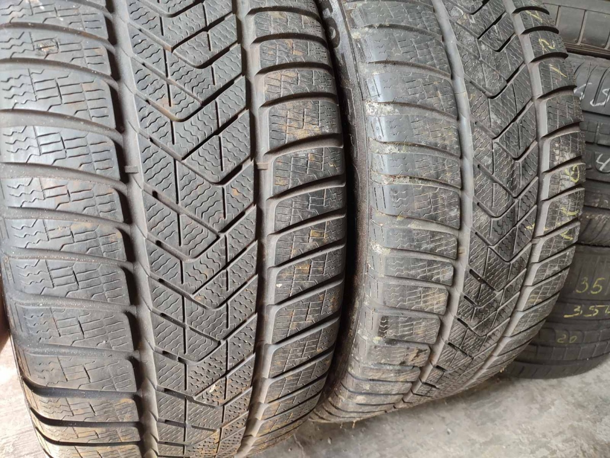 Придбати вживані шини Pirelli Sotozero 3 275/40 R 18