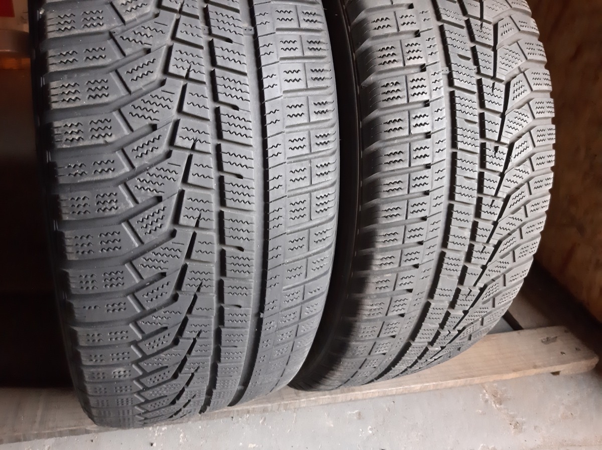 Придбати вживані шини Hankook Winter i*cept evo 2 225/45 R 18