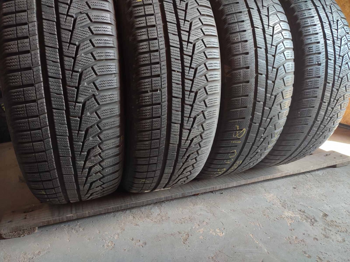 Придбати вживані шини Hankook Winter I cept EVO 2  225/60 R 18