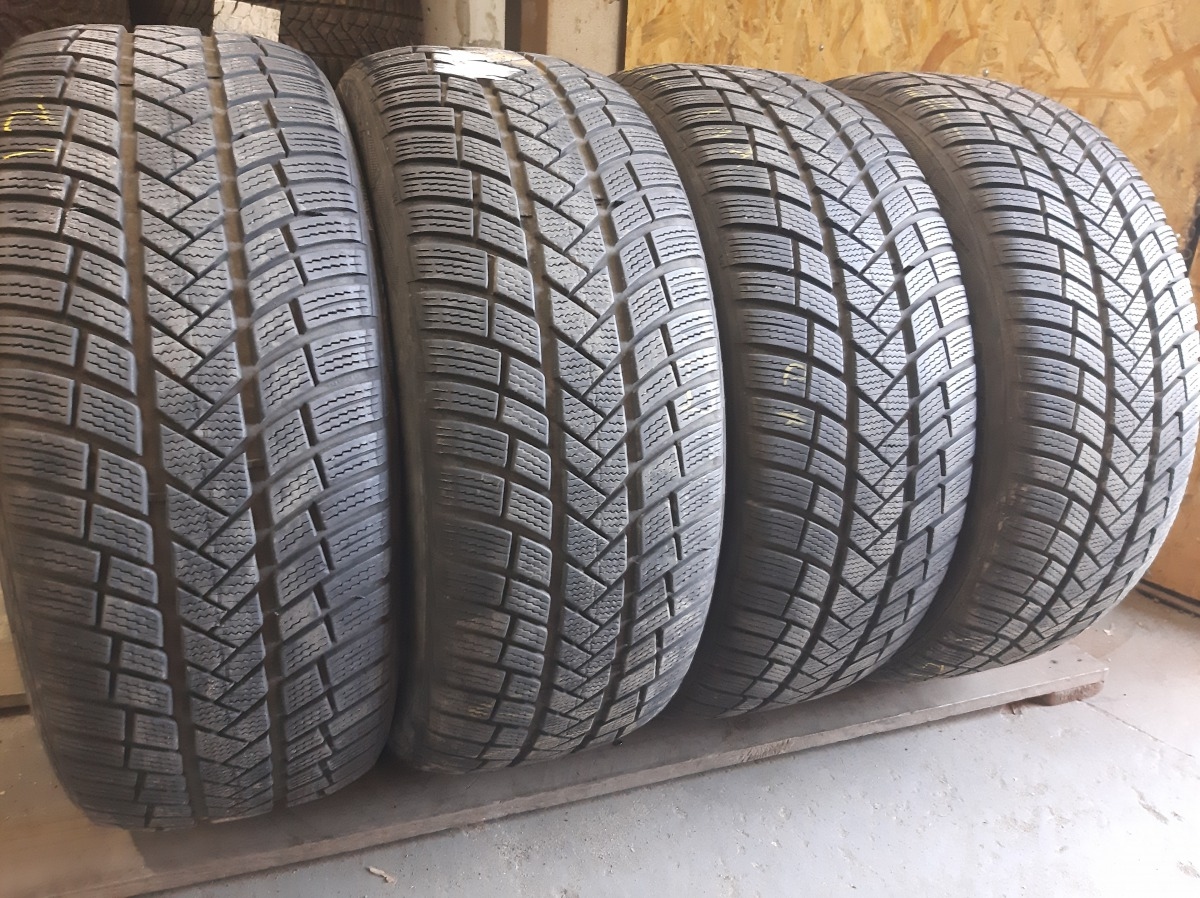 Придбати вживані шини Vredestein Giugiaro Design  225/50 R 17