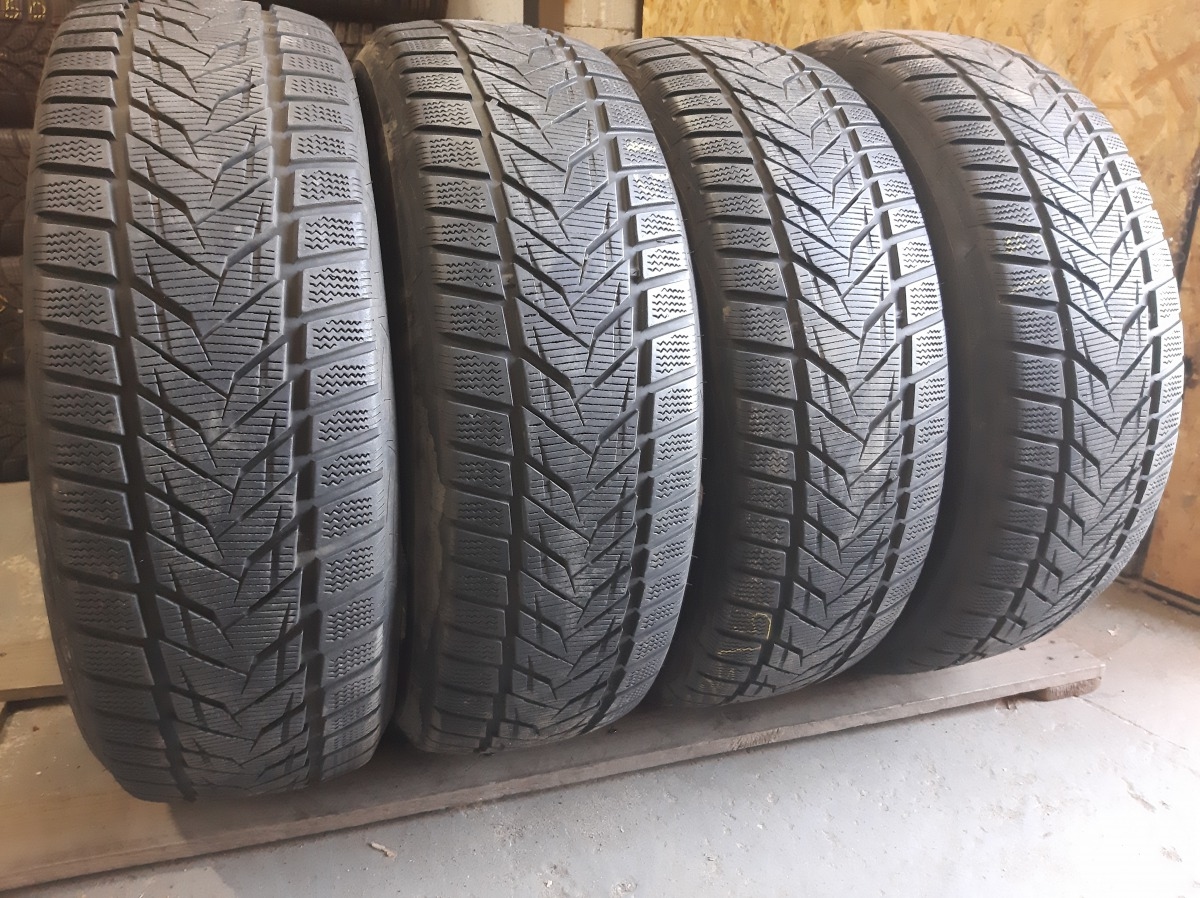 Придбати вживані шини Vredestein Giugiaro Design  225/60 R 17