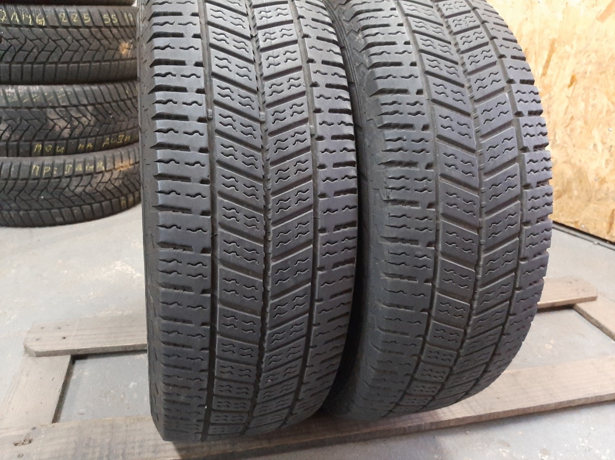 Придбати вживані шини Continental Van Contact Ultra 215/65 R 16C