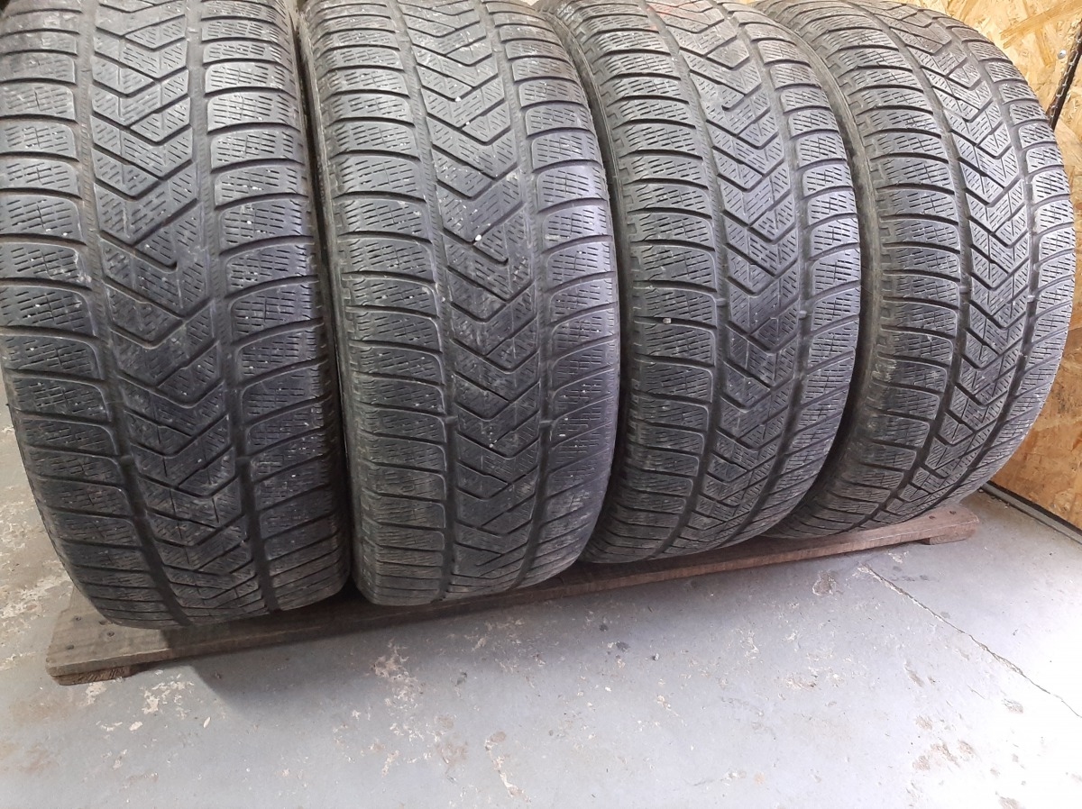 Придбати вживані шини Pirelli Scorpion  255/45 R 20