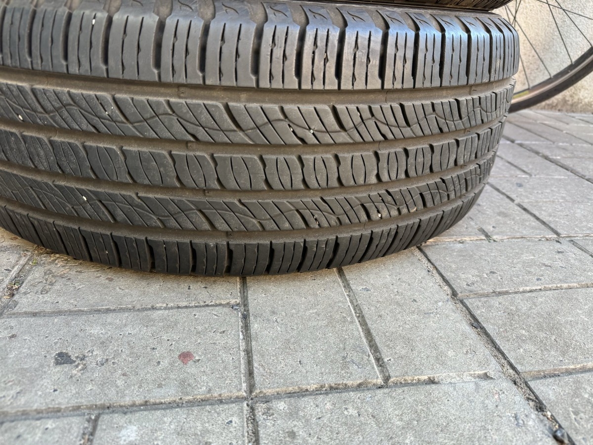 Придбати вживані шини Kumho Crugen Premium  265/60 R 18