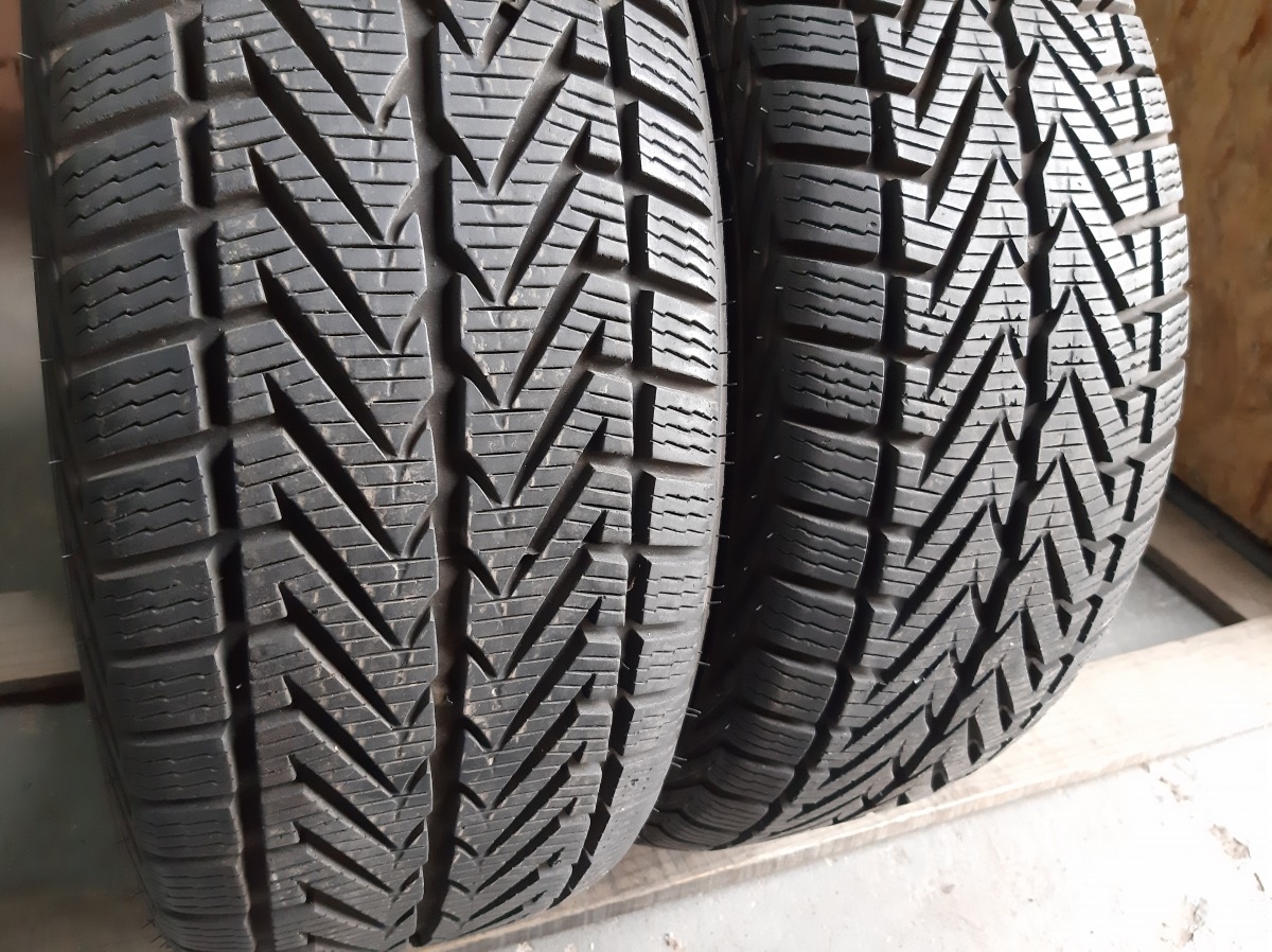 Придбати вживані шини Vredestein Winter Xtreme  205/50 R 16