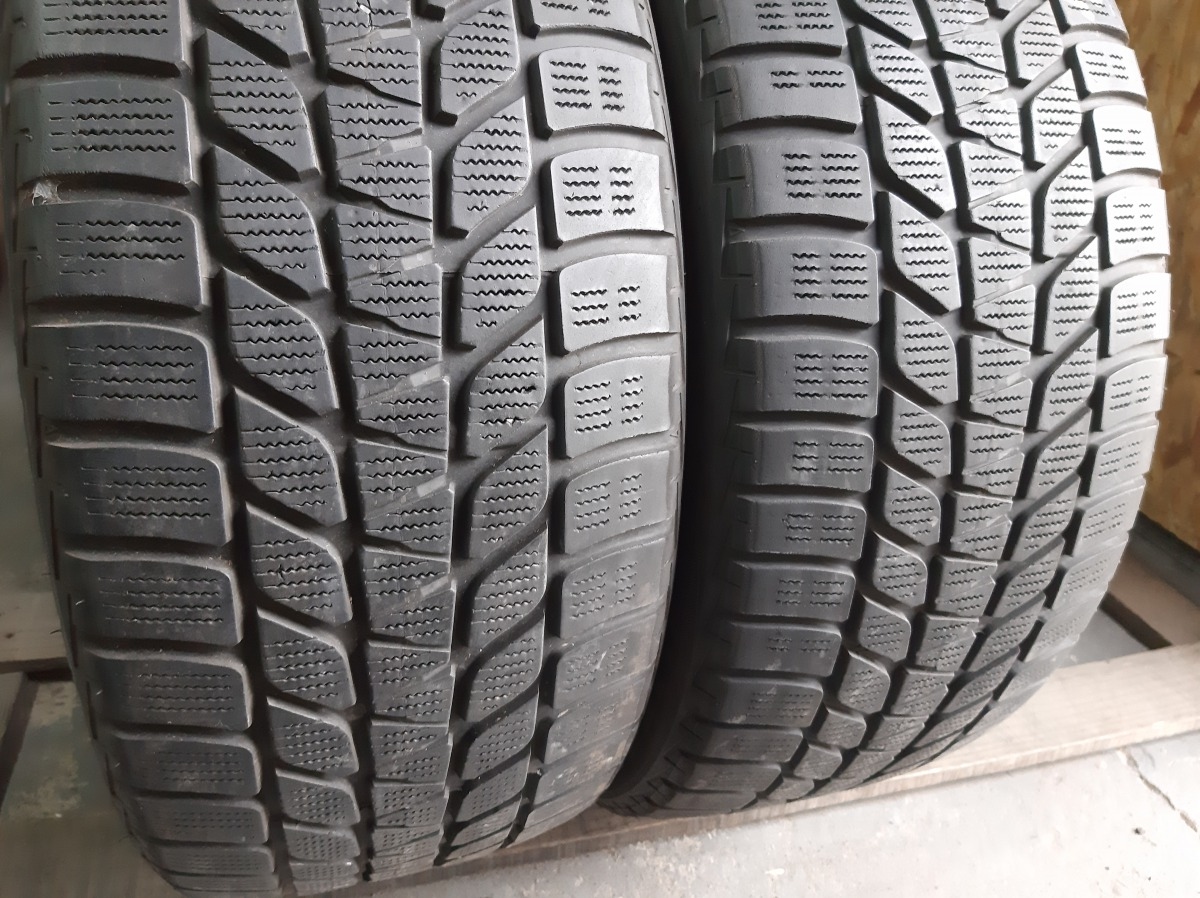 Придбати вживані шини Bridgestone Blizzak LM-25 4*4  235/50 R 19