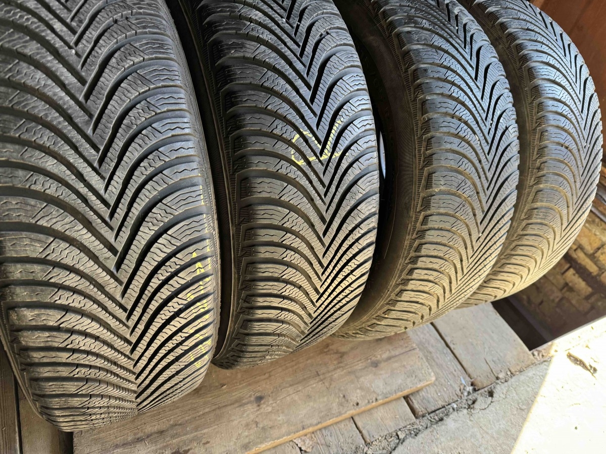 Придбати вживані шини Michelin Alpin 5  215/65 R 16