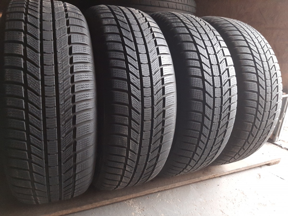 Придбати вживані шини Continental WinterContact TS870P  225/55 R 17