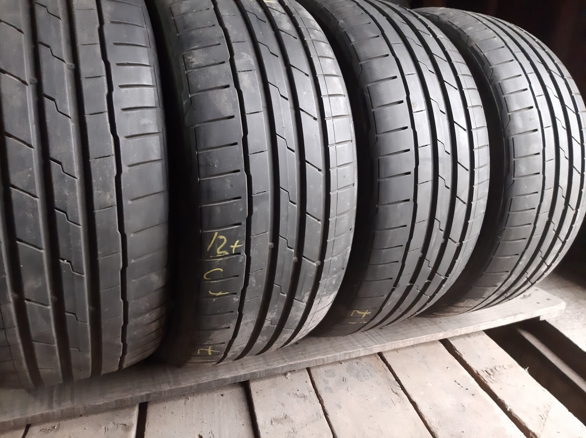 Придбати вживані шини Hankook Ventus S1 EVO 3  215/50 R 17