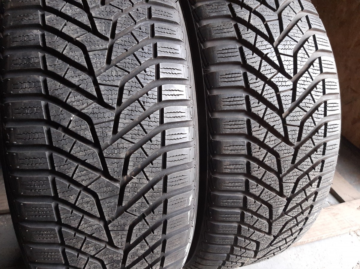 Придбати вживані шини Yokohama BlueEarthWinterV905  225/45 R 19