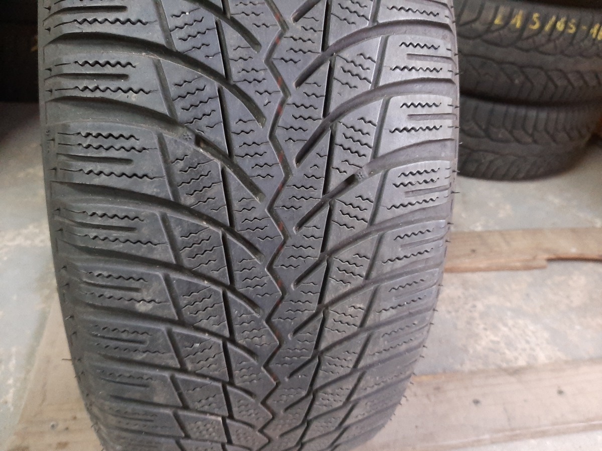 Придбати вживані шини LASSA Snoways 4  205/55 R 16