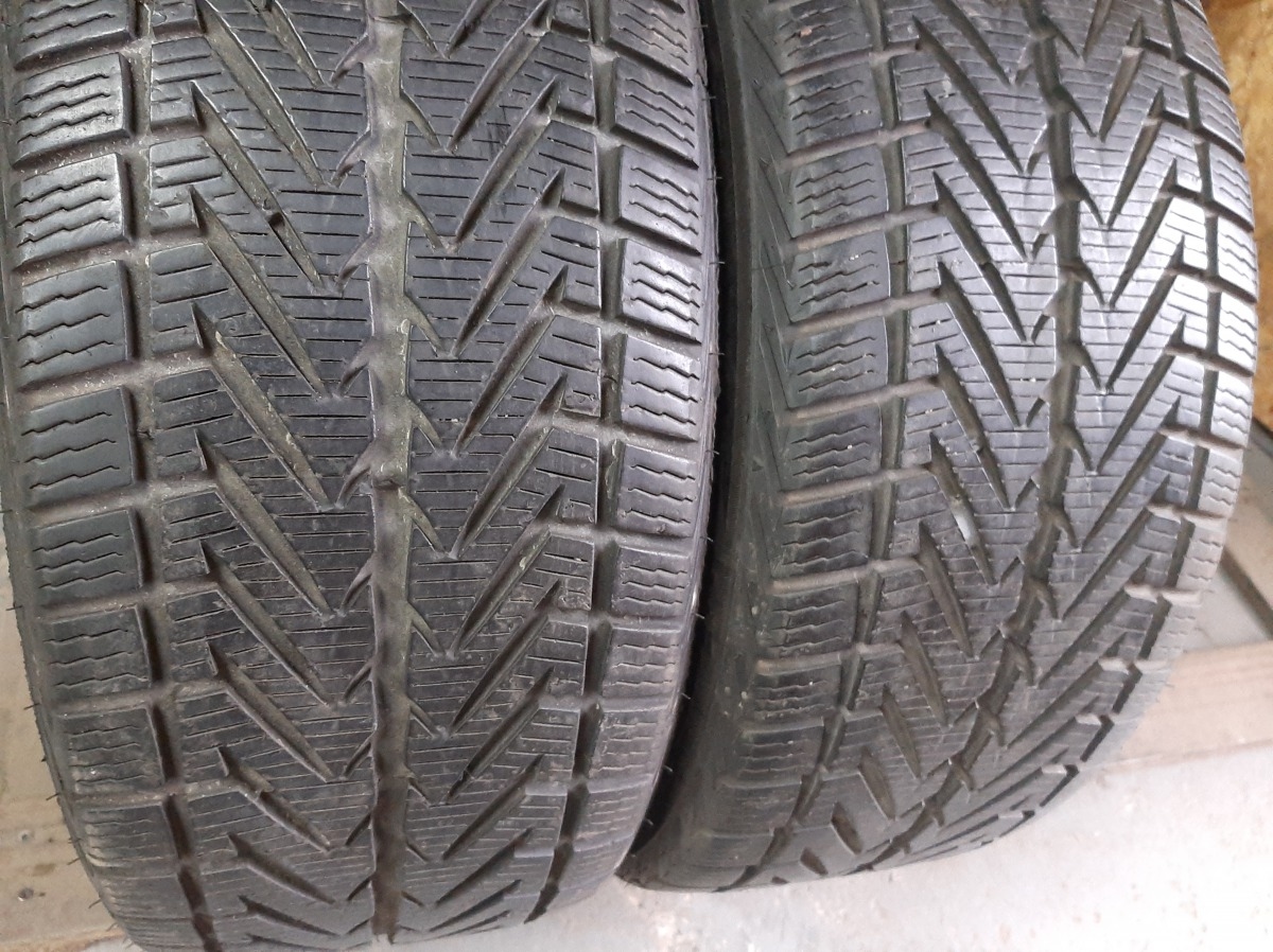 Придбати вживані шини Vredestein Wintrac Xtreme  225/45 R 18