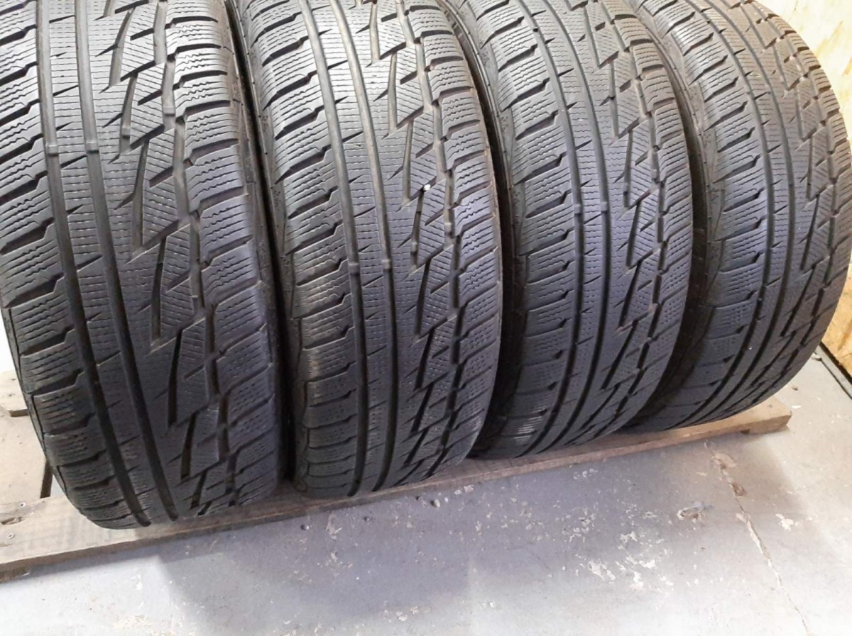 Придбати вживані шини Matador Sibir Snow Suv  265/70 R 16