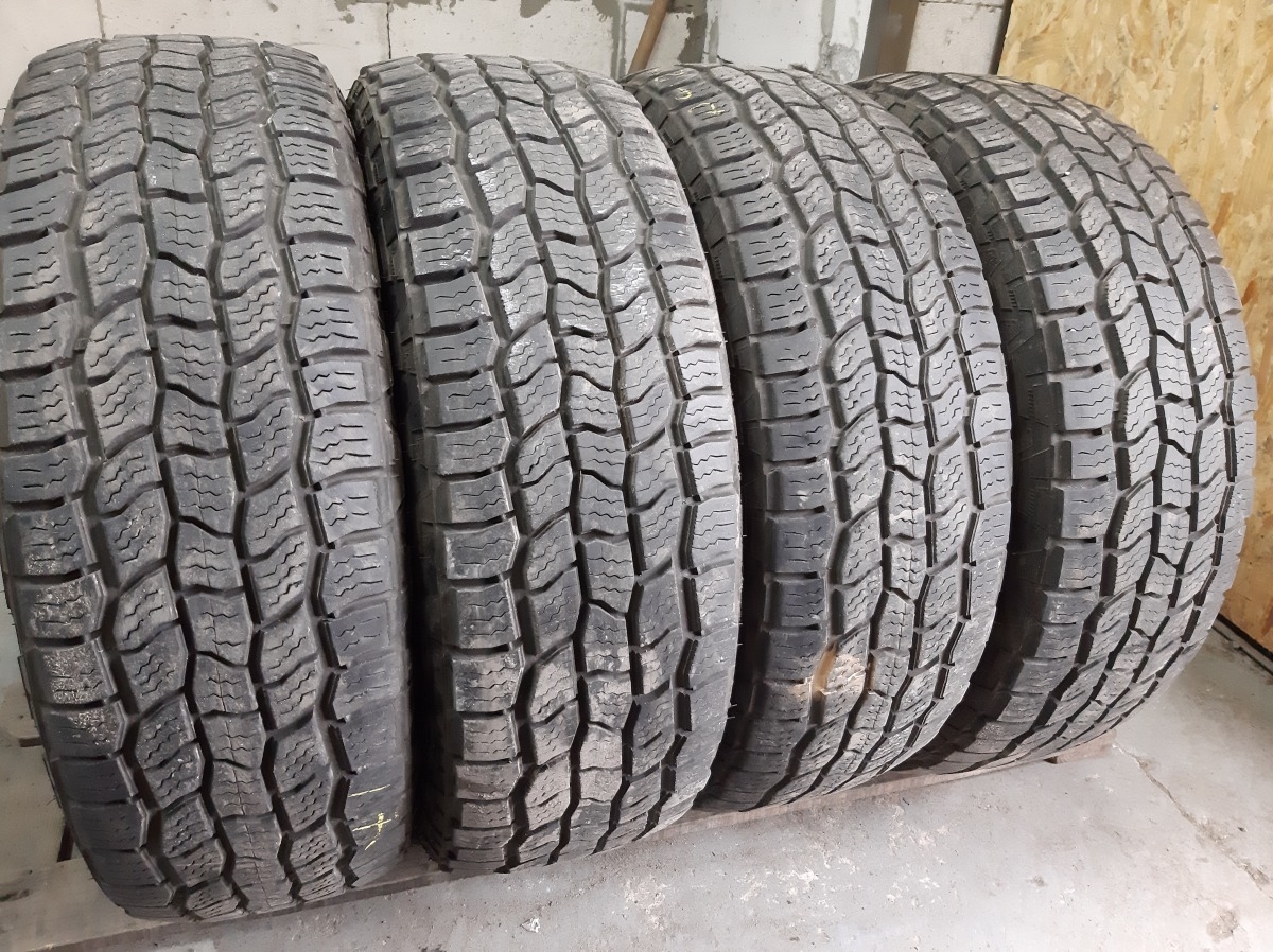 Придбати вживані шини Cooper Discoverer AT3  245/70 R 17