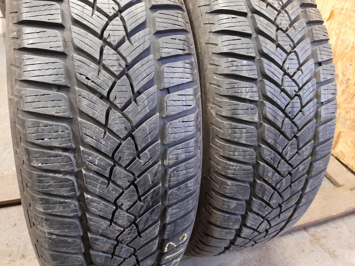 Придбати вживані шини Fulda Kristall Control HP 2  215/60 R 16