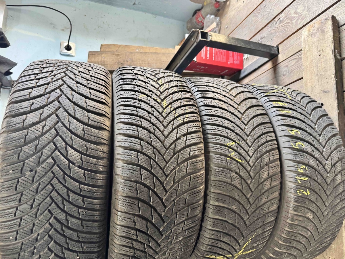 Придбати вживані шини Firestone Winter Hawk 4  215/55 R 17