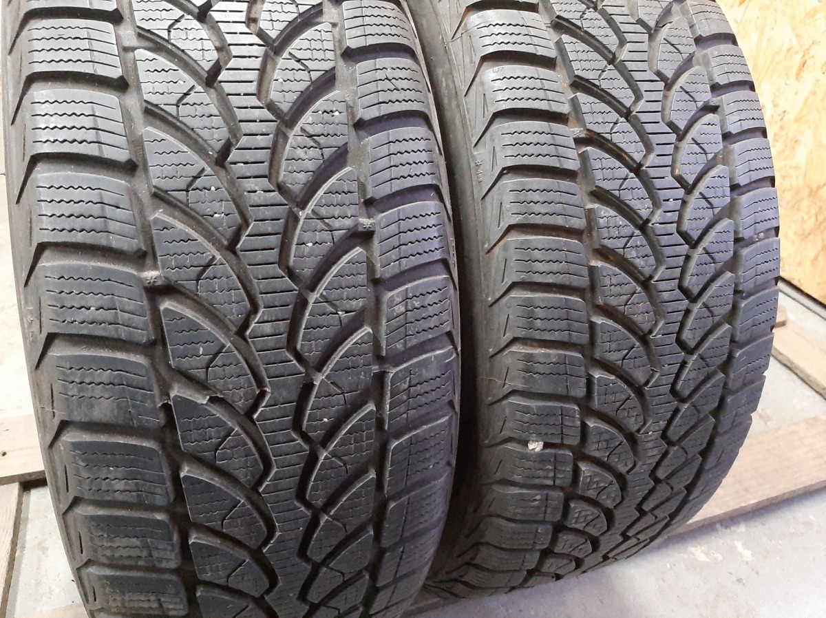Придбати вживані шини Bridgestone Blizzak LM-32   … 205/55 R 16