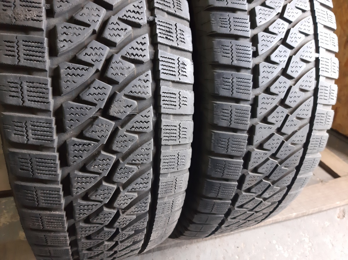 Придбати вживані шини Bridgestone Blizzak W810 235/65 R 16C