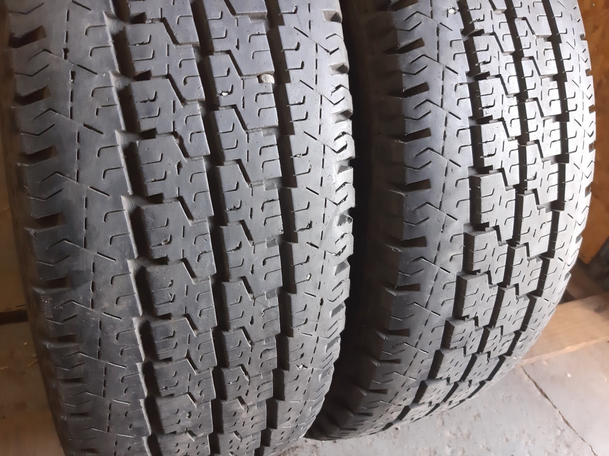 Придбати вживані шини Michelin Agilis 81   215/70 R 15C