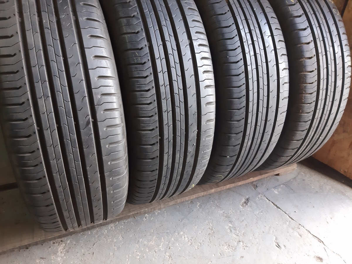 Придбати вживані шини Continental ContiEcoContact 5 215/60 R 17