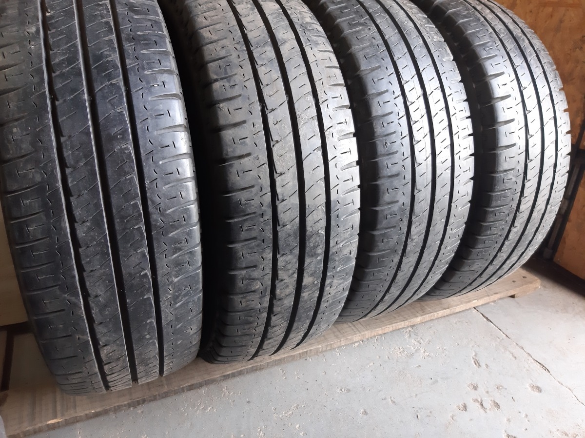Придбати вживані шини Michelin Agilis . 215/65 R 16C