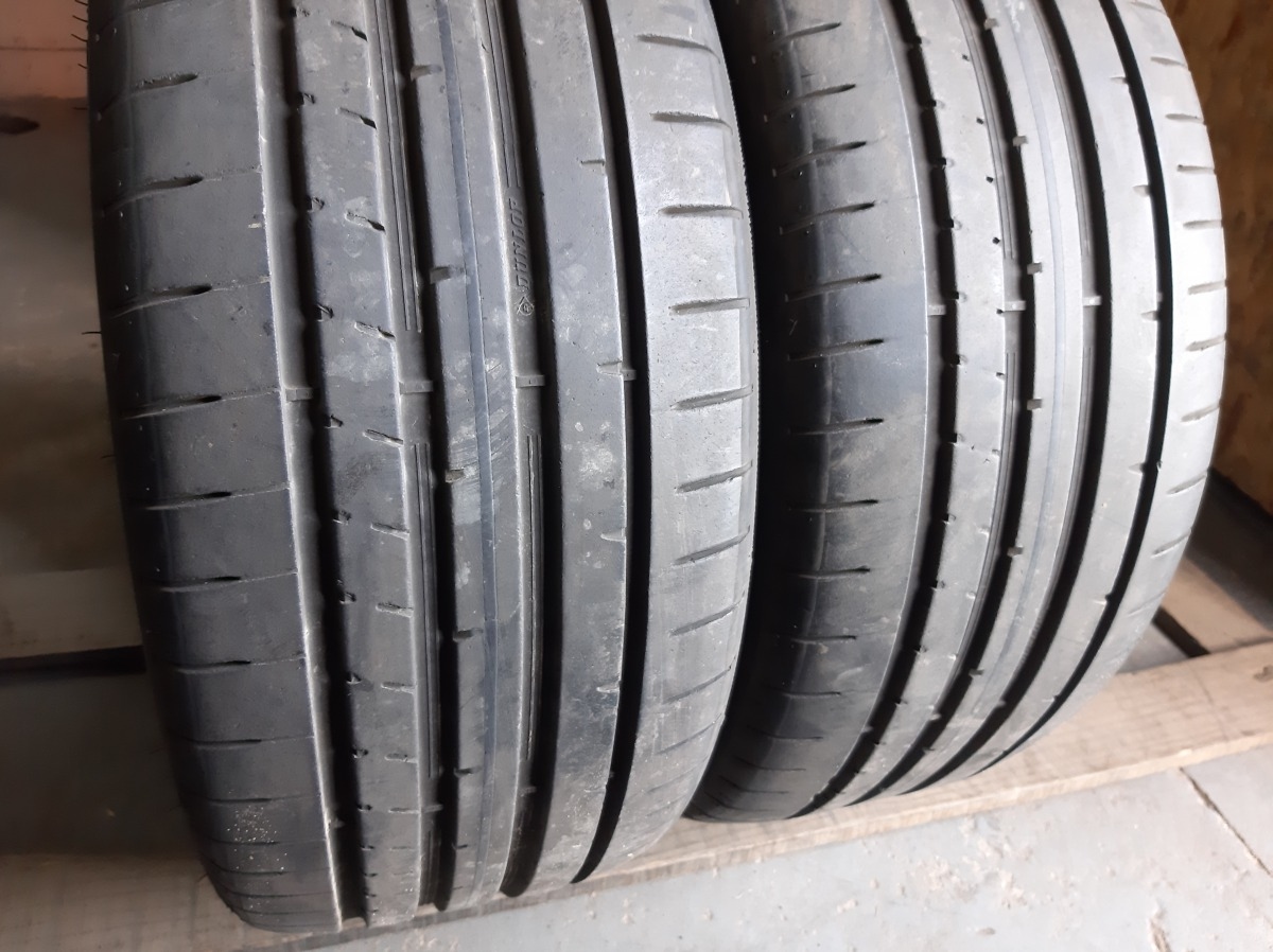 Придбати вживані шини Dunlop Sport Maxx RT2 . 225/40 R 18