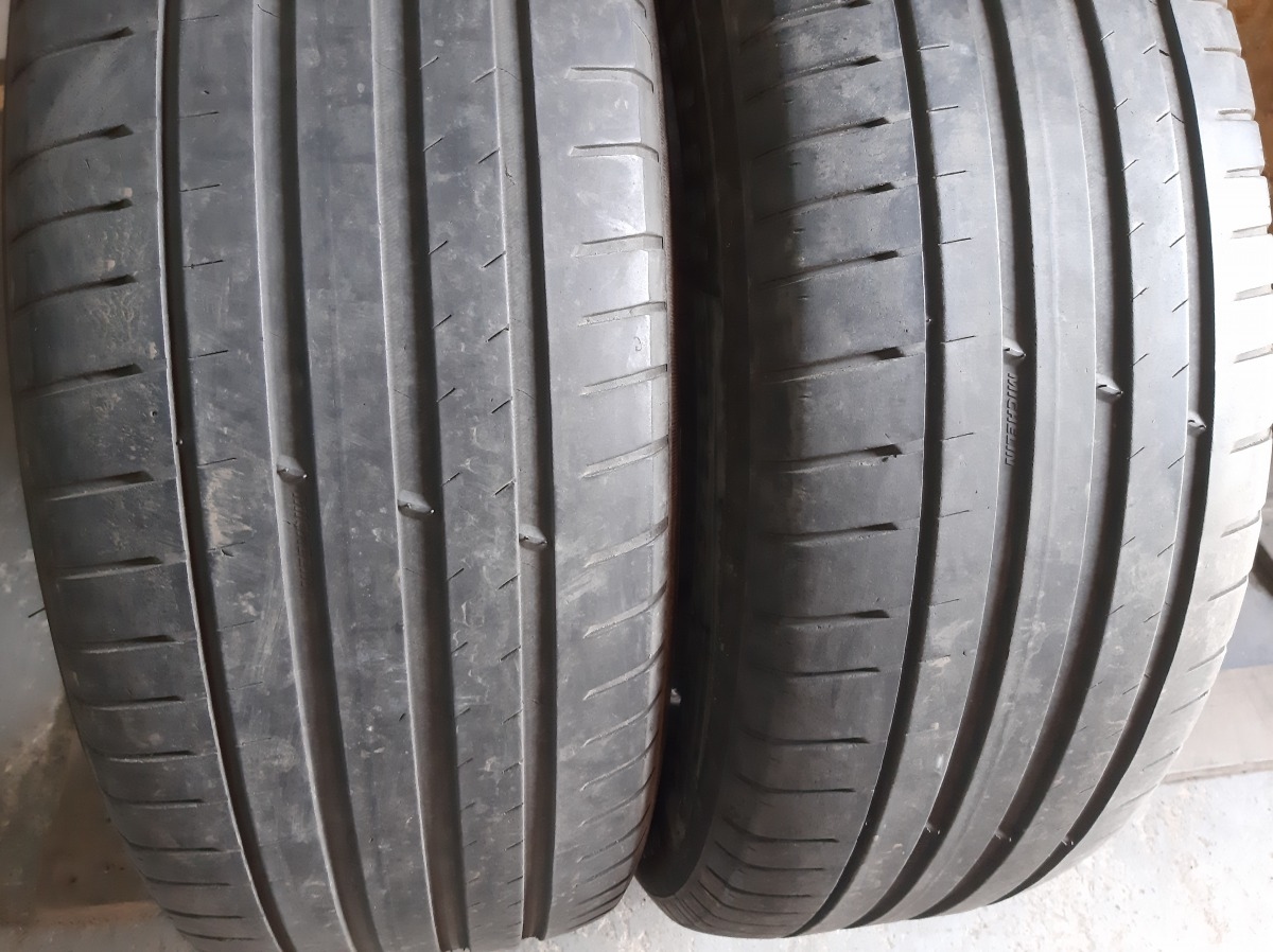 Придбати вживані шини Michelin Pilot Sport 4 SUV   235/60 R 18