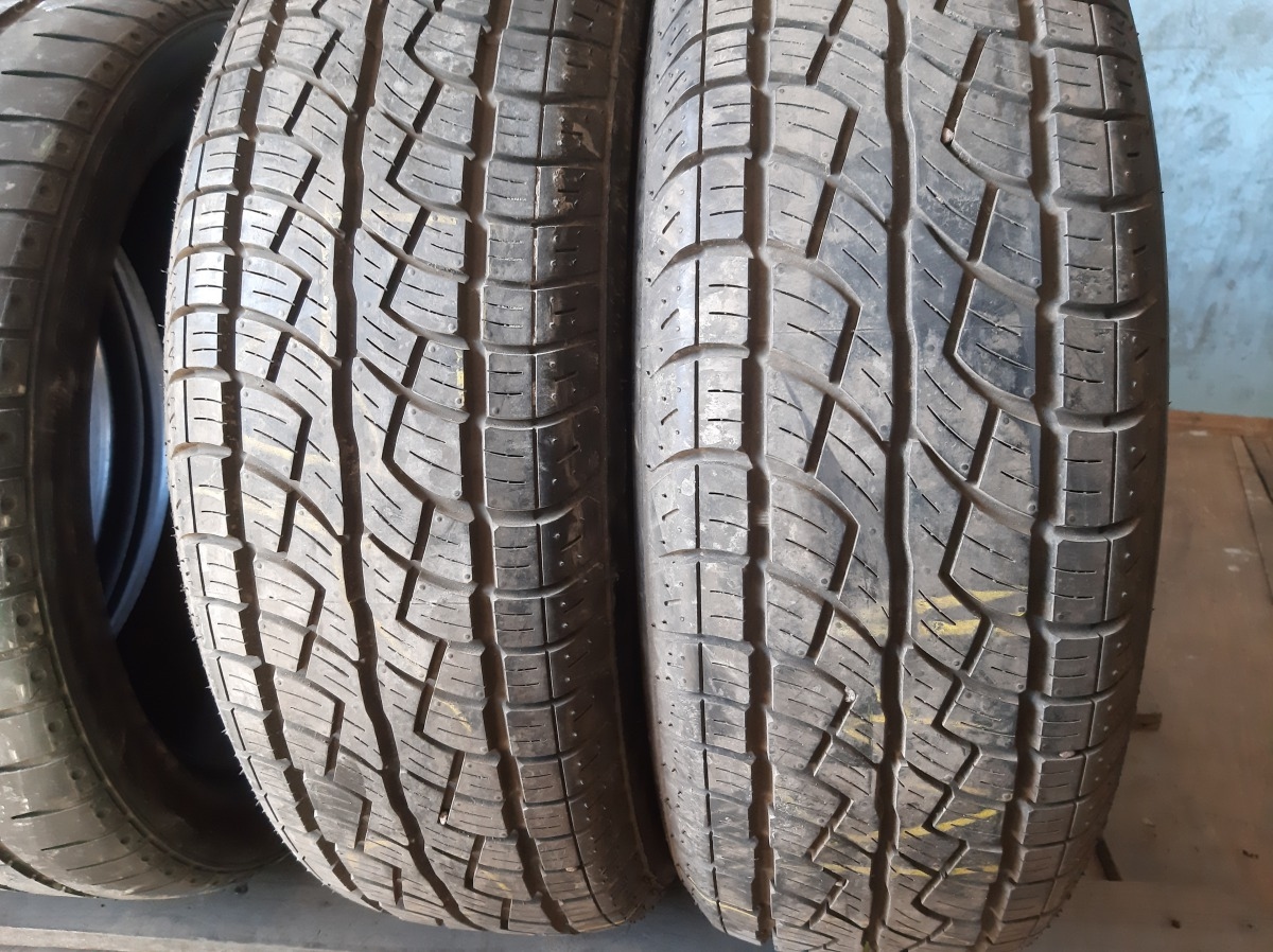 Придбати вживані шини Bridgestone Dueler H/T     . 215/65 R 16