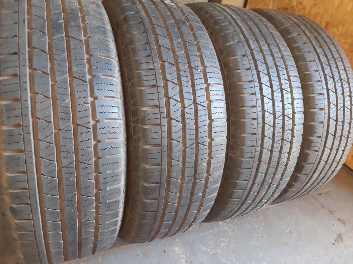 Придбати вживані шини Continental Cross Contact   215/65 R 16