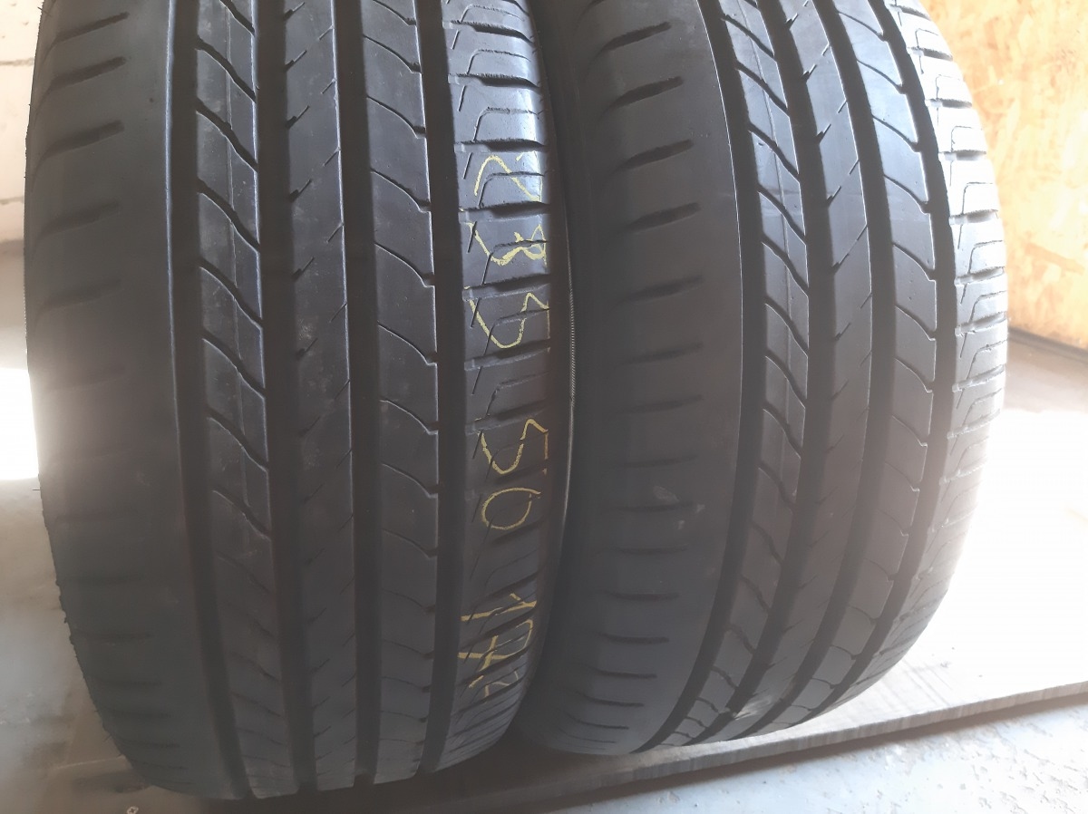 Придбати вживані шини GoodYear EfficientGrip   … 235/50 R 17