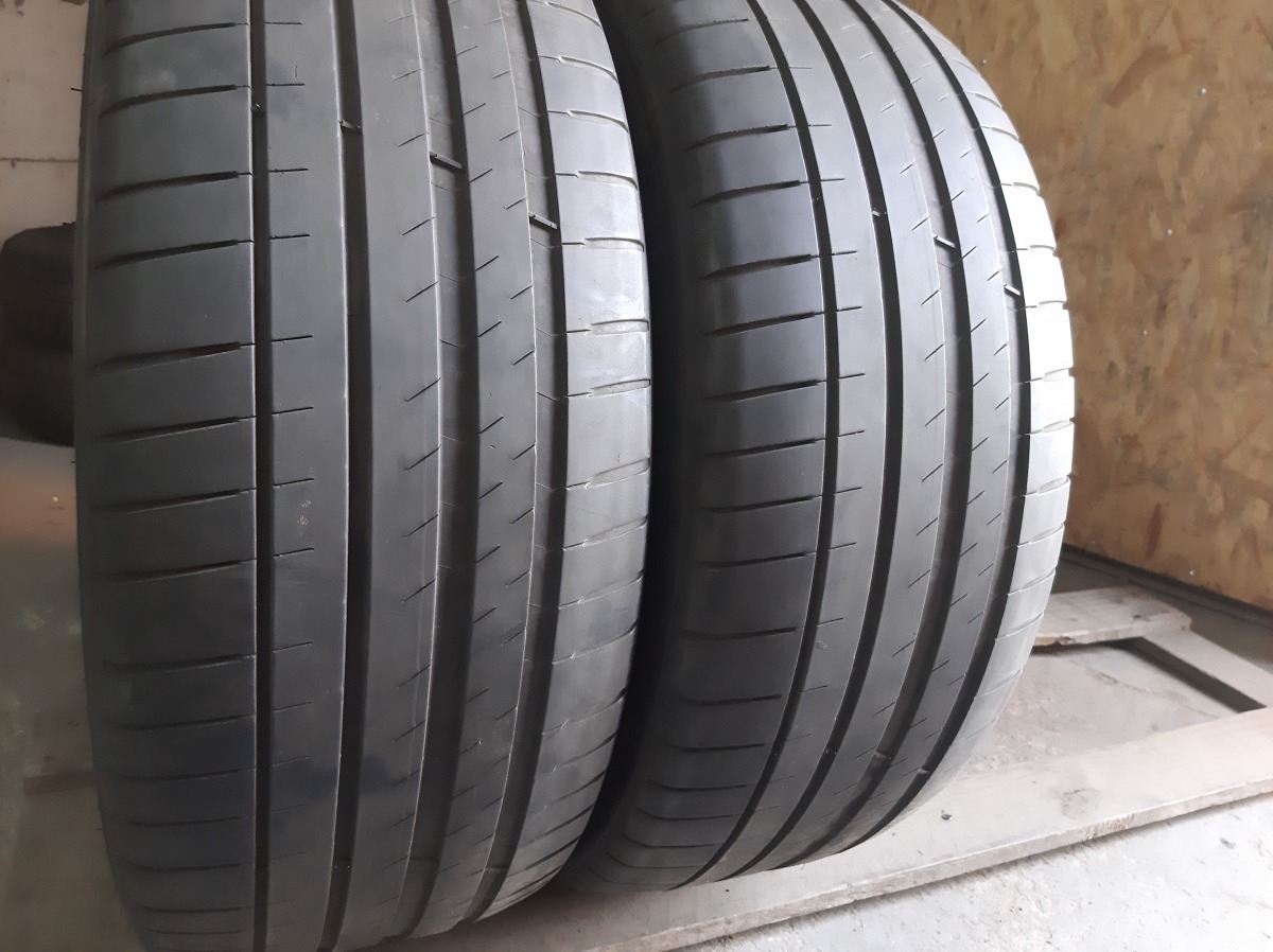 Придбати вживані шини Michelin Pilot Sport 4.   235/45 R 18